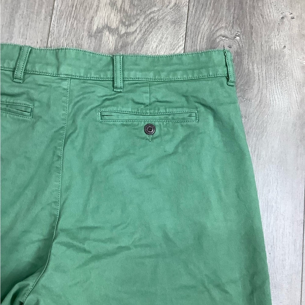 Men's L.L. Bean 35 Golf Shorts Khaki Green Stretch Khakis Chino Standard Fit EUC - Picture 7 of 9